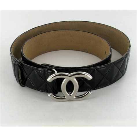 Ceinture Chanel femme d'occasion .